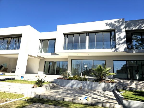 House For Sale in Duxberry, Sandton