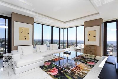 Apartment / Flat For Rent in Sandton Central, Sandton
