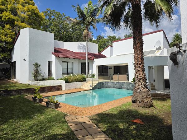 House For Sale in Sandhurst, Sandton
